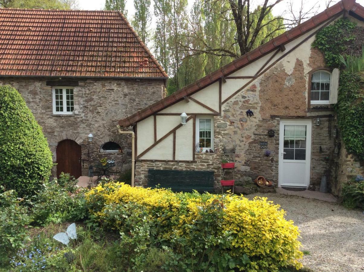 Bed and Breakfast Le Moulin De La Castellerie Moon-sur-Elle Exterior foto