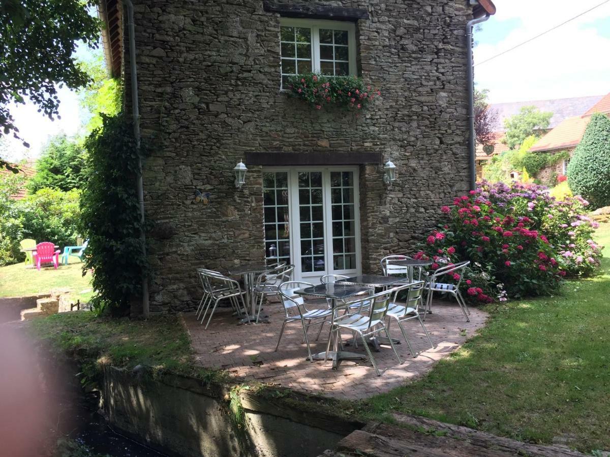 Bed and Breakfast Le Moulin De La Castellerie Moon-sur-Elle Exterior foto